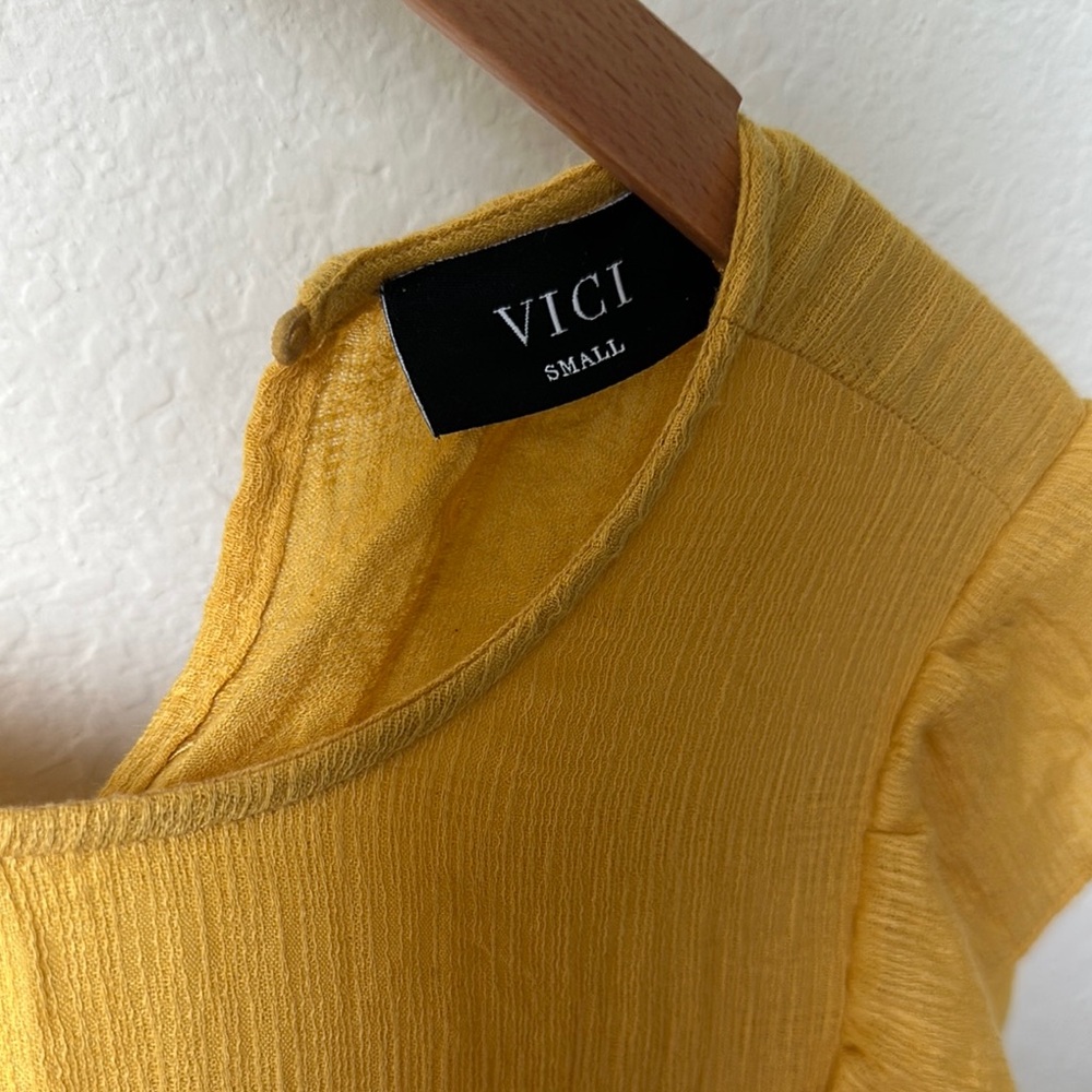 Yellow Ruffled Sleeveless Dress - Picture 2 of 2